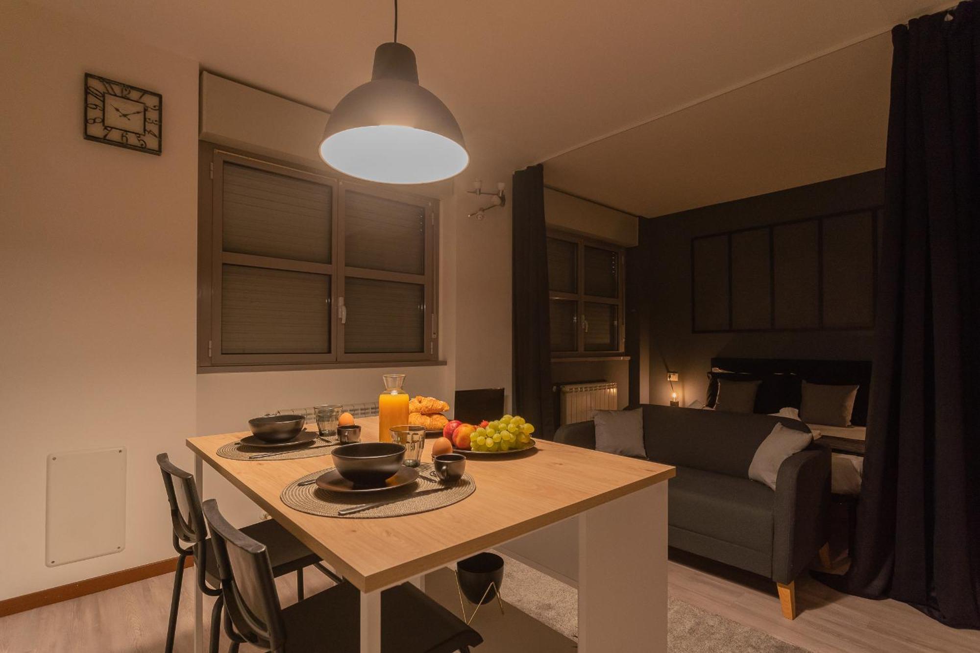 Black Loft Como By Rent All Como Luaran gambar