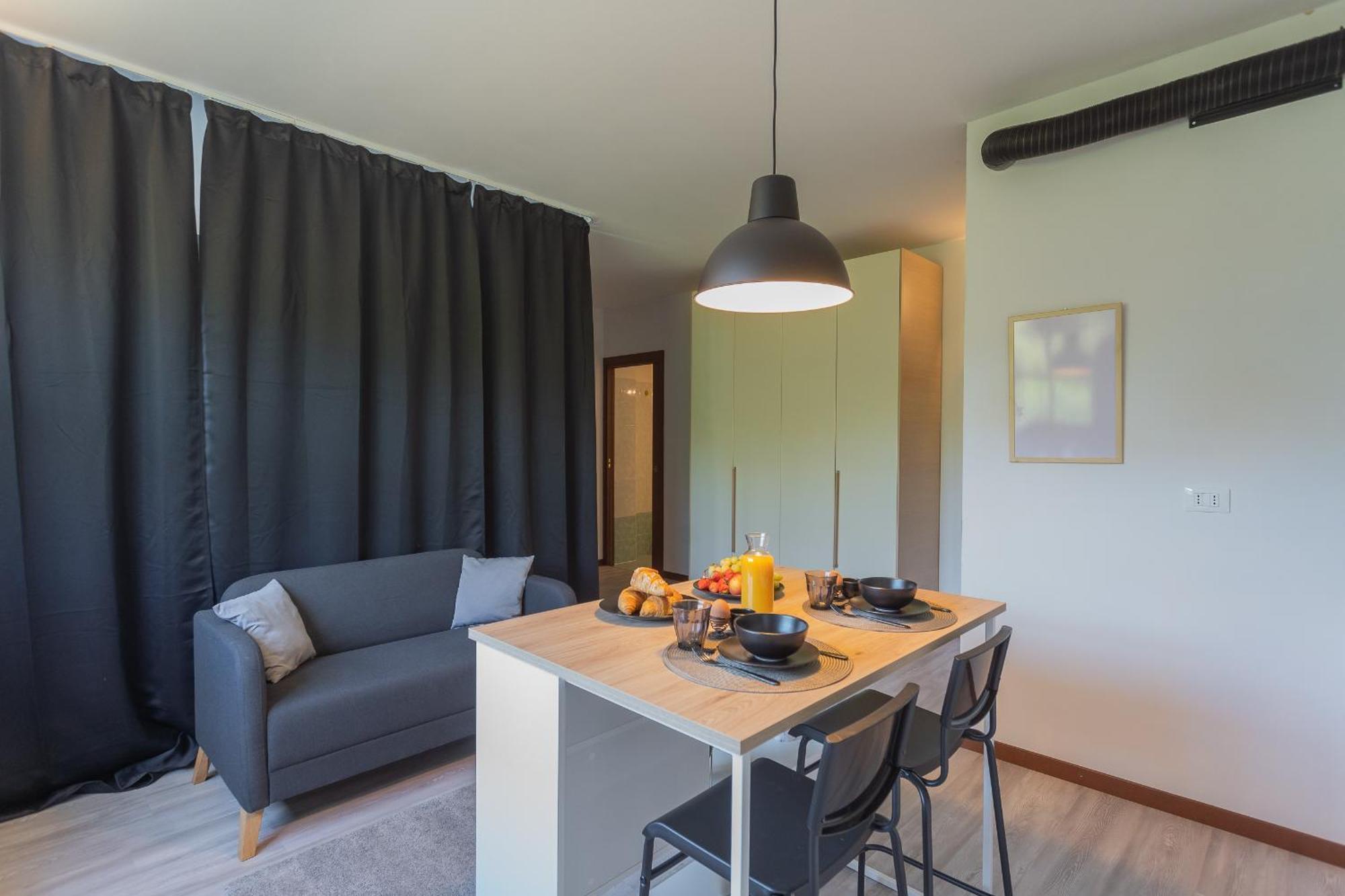 Black Loft Como By Rent All Como Luaran gambar