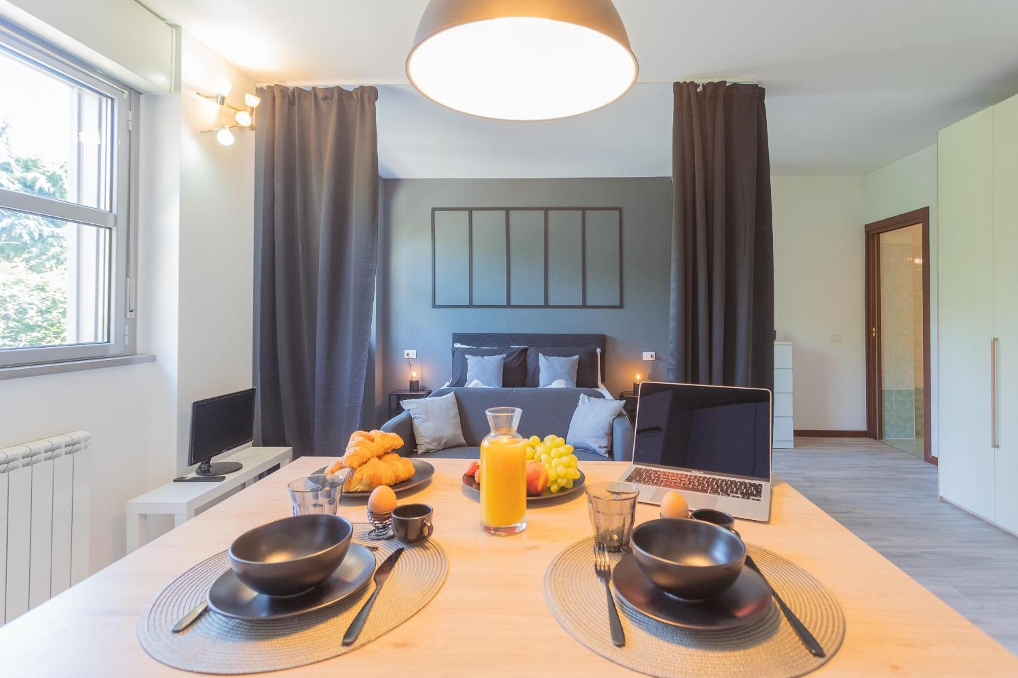 Black Loft Como By Rent All Como Luaran gambar